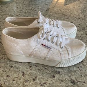 White Platform Supergas